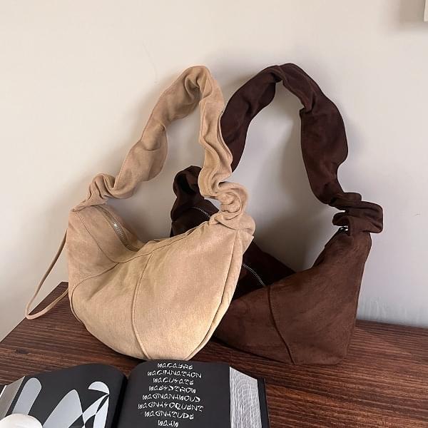 Baya suede shirring bag