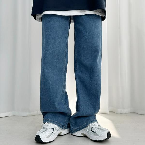 Two button straight denim pants