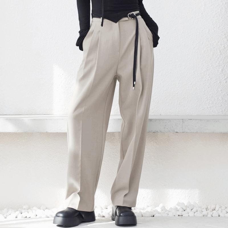 Forma Pintuck Slacks