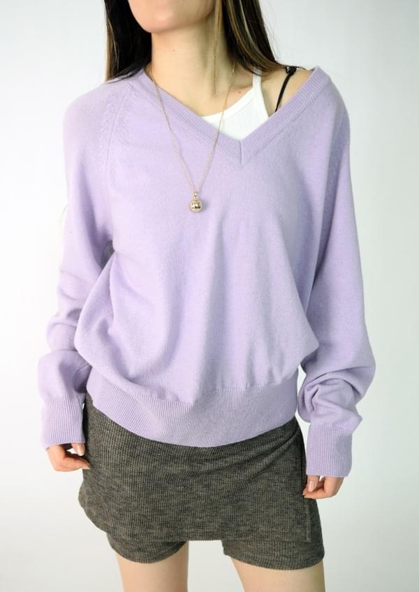 Knitted V-neck Knitwear