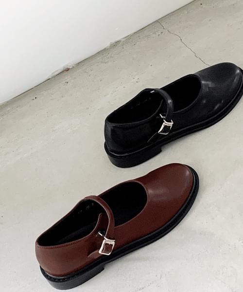 모델소장 둥근코 스트랩 메리제인 통굽 로퍼