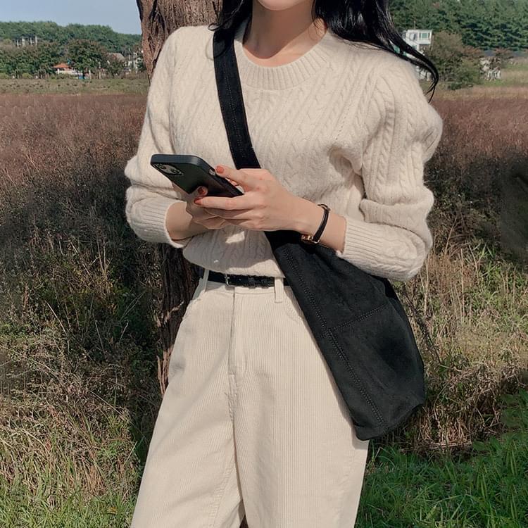 Heiru Multi Cable Round Knitwear (Ships Today)