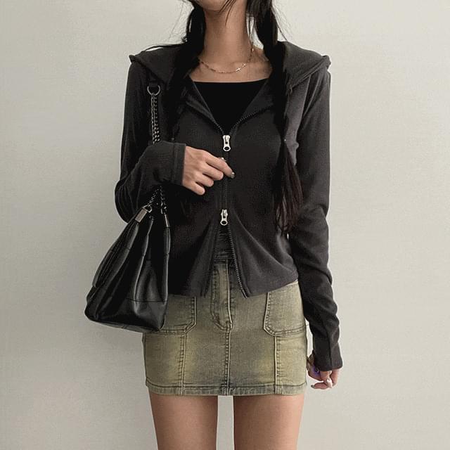 Reen Slim Ribbed two-way hooded zip-up