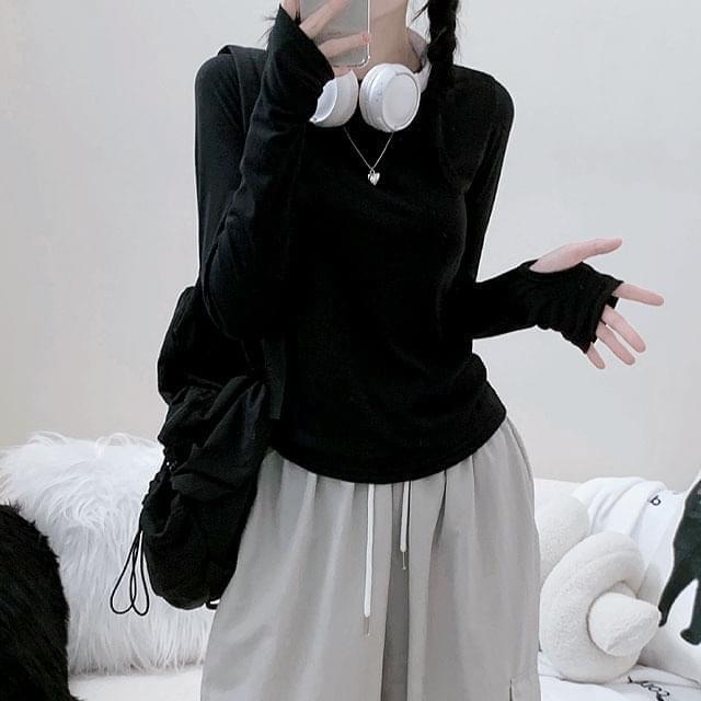 Warm round slim fit inner long sleeve t-shirt (Ships Today)