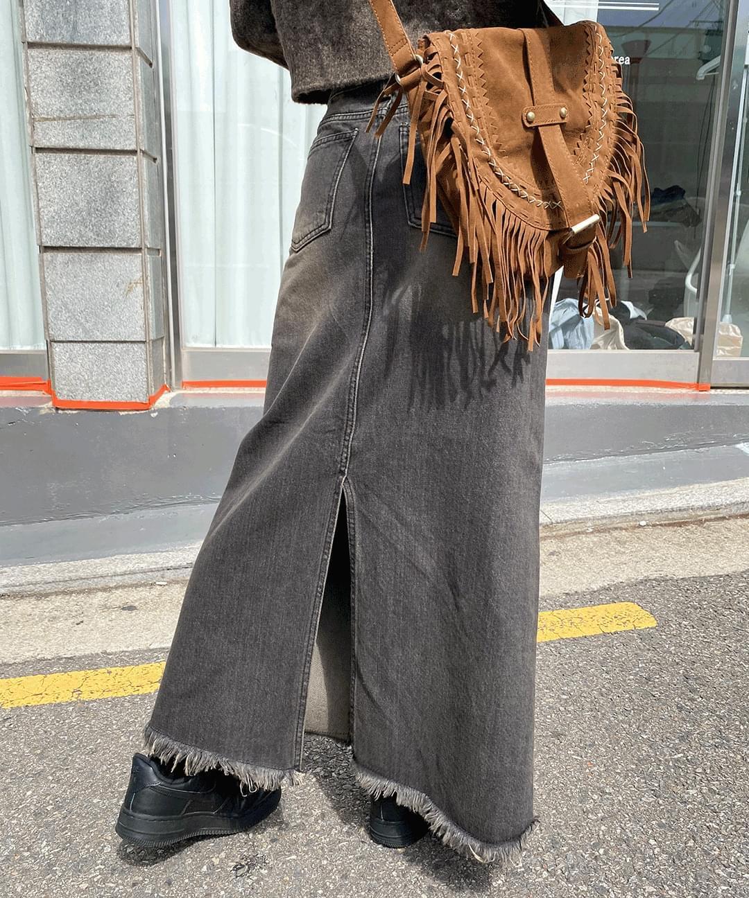 Thin cut denim hem fringing long skirt (Ships Today)