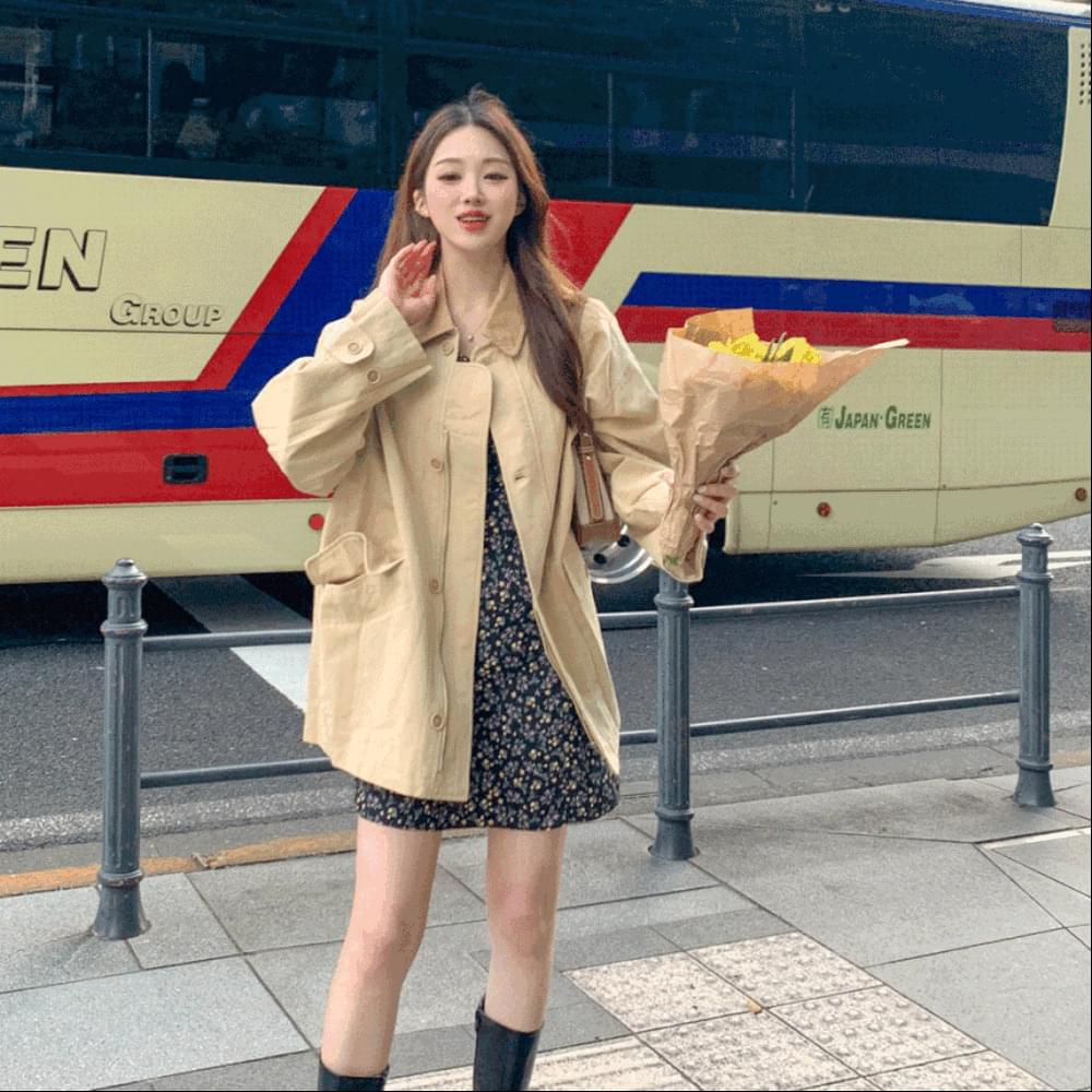 Premium high quality collar neck spring inter-season Jacket short trench coat two pocket windbreaker bomber jacket half Jacket half coat half coat beige