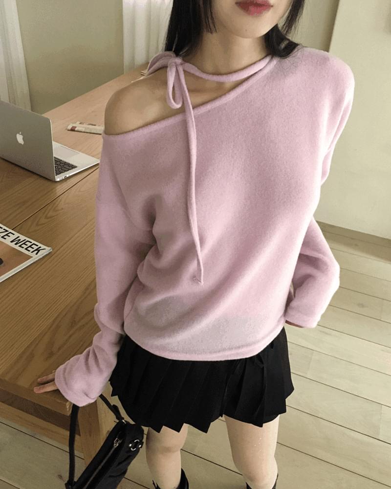 Klang ribbon strap outer Fleece-lined off-shoulder t-shirt