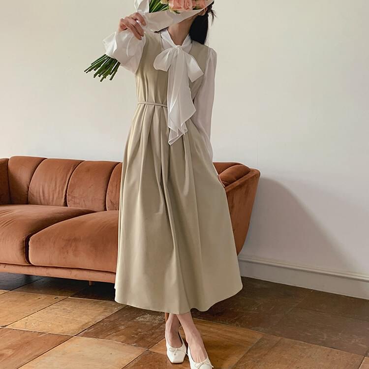 Mondis pintuck sleeveless long Dress