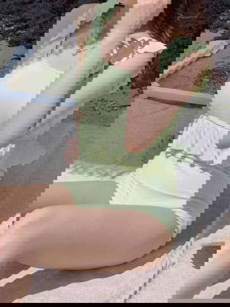 one-piece-swimsuit