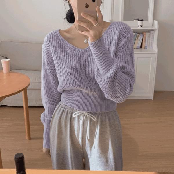 Jenny Slender Hachi Cropped V V-Neck Long Sleeve Knitwear P000BMTR