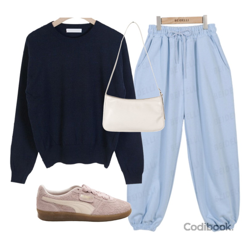 dangosister 포카리라운드니트(12c),LILYTI 심플스퀘어 숄더백 (데일리 스퀘어 바게트 쉐입 미니토드백 가방 아이보리/옐로우/베이지/블랙),BEIDELLI 스무디 포켓 트레이닝 조거 팬츠등을 매치한 코디