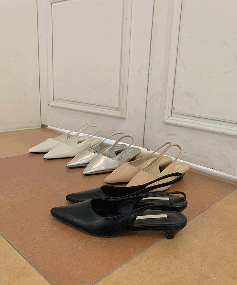 피아 스틸레토 슬링백