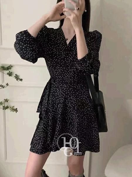 Art dot V-Neck wrap Dress