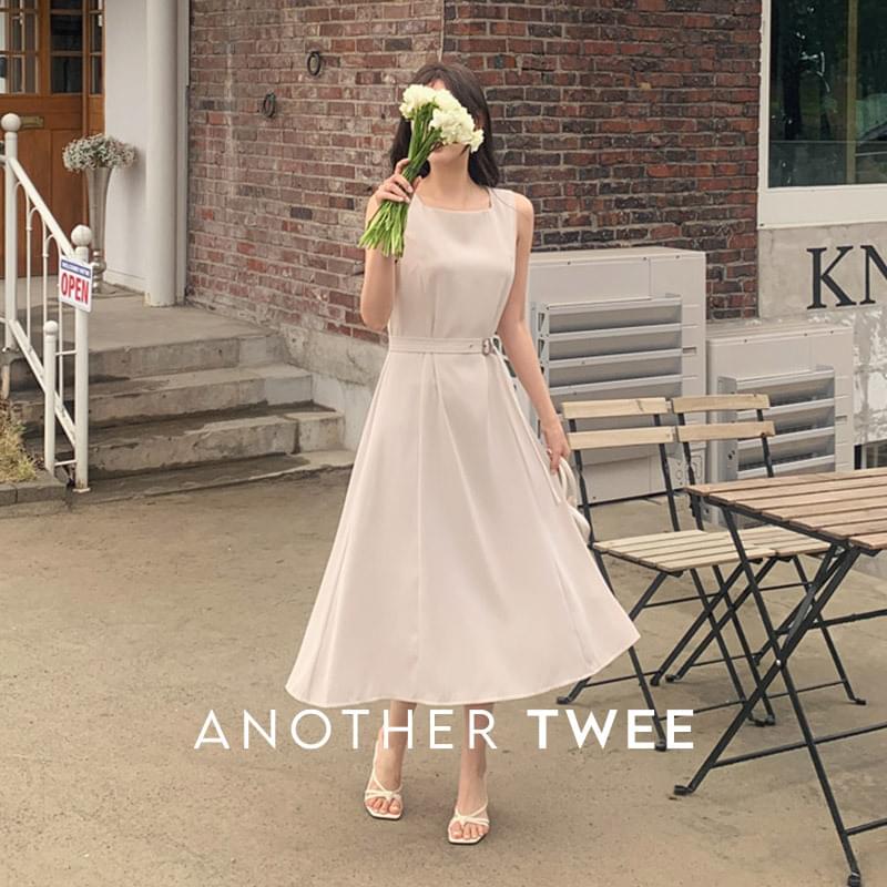Polydine square neck sleeveless belted Dress 長洋裝