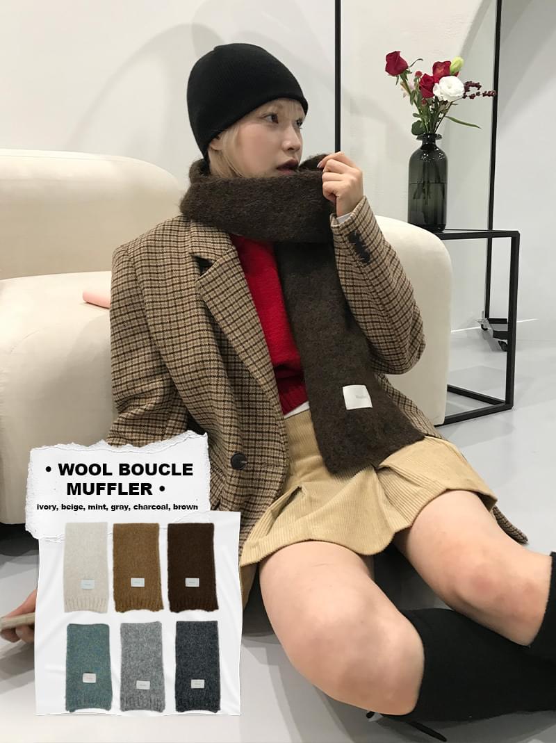 WOOL BOUCLE MUFFLER