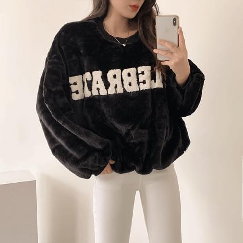 Celeb Lettering Mink Fur Sweatshirt