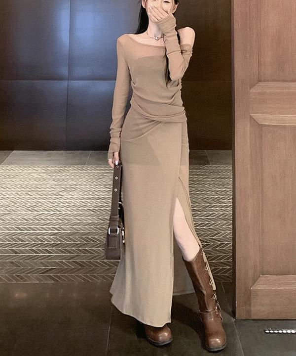 Riley's off-shoulder slit see- Dress