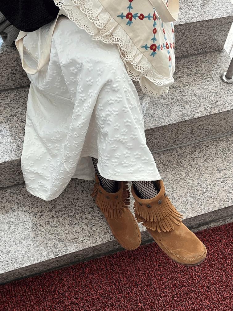 embossed flower long skirt