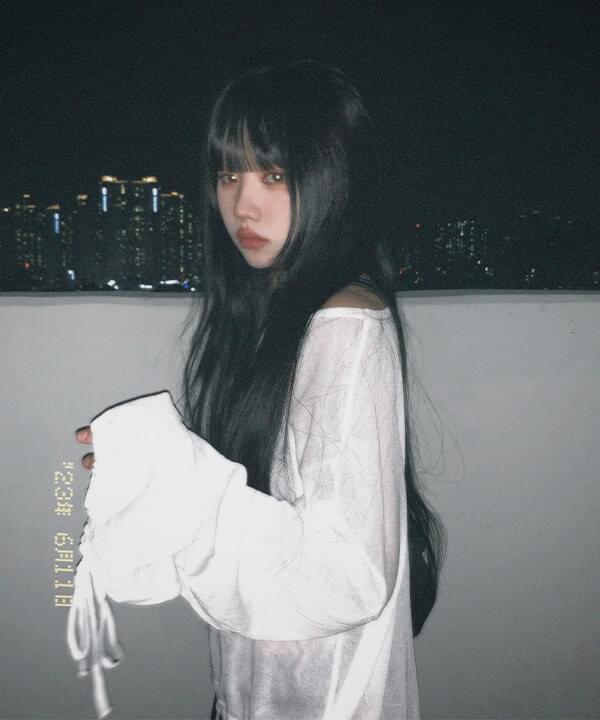 Niru back-ribbon string linen T-shirt