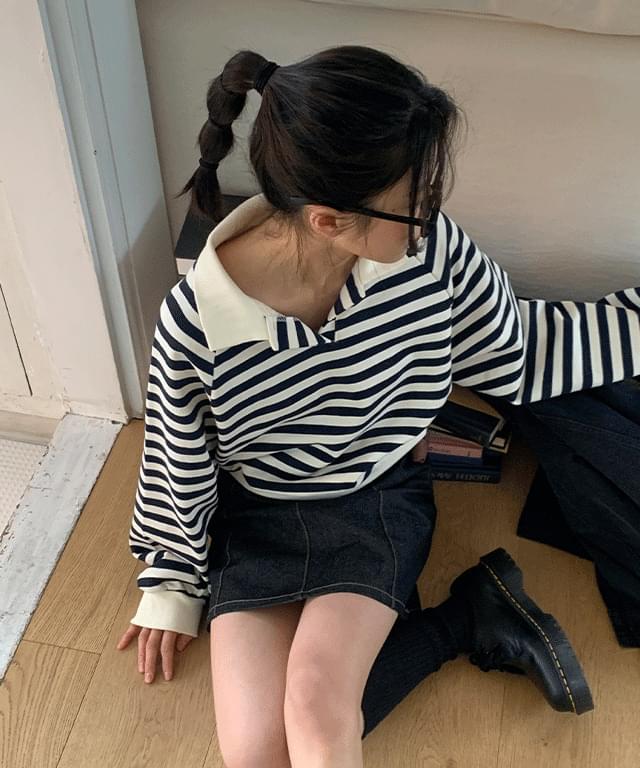 Shining stripe collar Sweatshirt - 2 colors