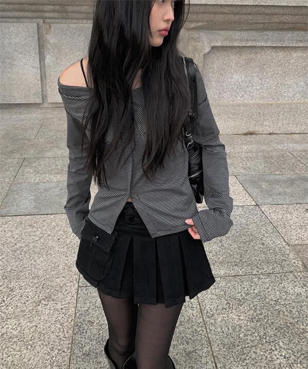 Useful Striped off-shoulder T-shirt