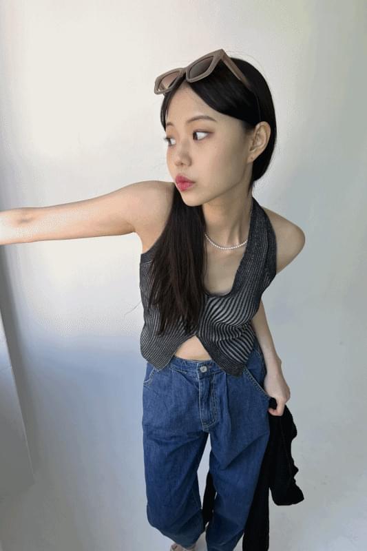 Twill slit halter neck sleeveless