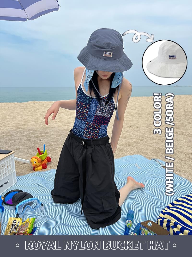 ROYAL NYLON BUCKET HAT