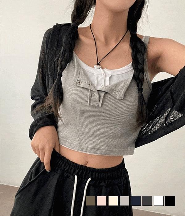 A must-have, snap button Split crop Ribbed Sleeveless