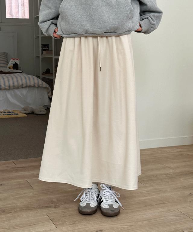 Noisy peach flare long skirt - 2 colors