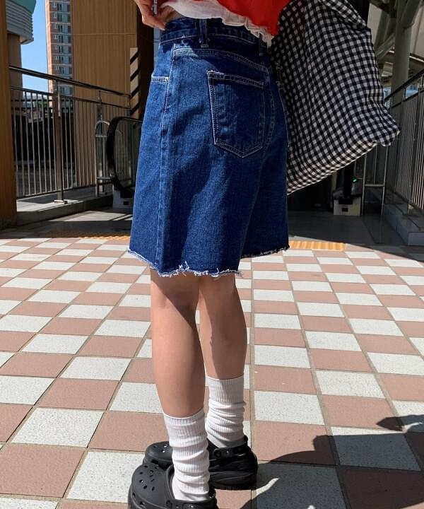 Pent hem cutting 5-quarter jean denim Dark Blue wide jean shorts rainy season 1 color