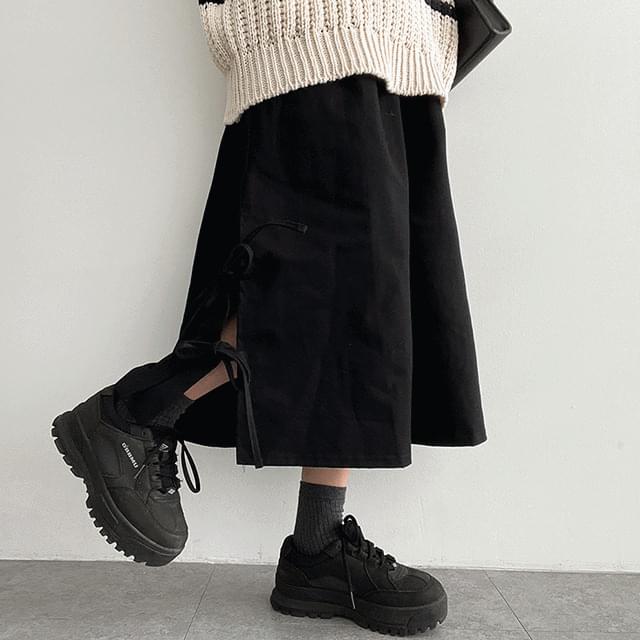Cheta side double bone skirt