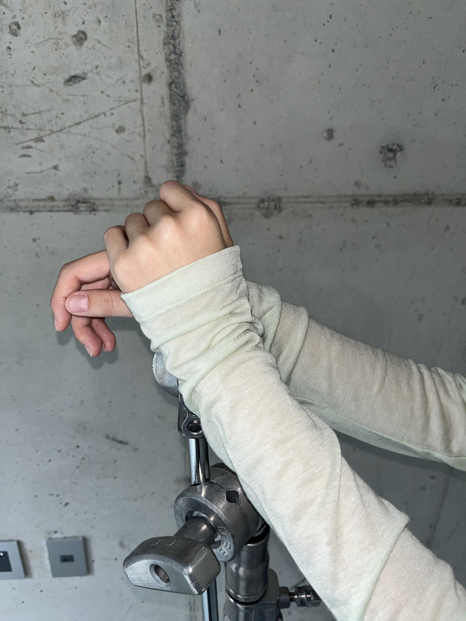 Tencel Easy See-through T 长袖上衣