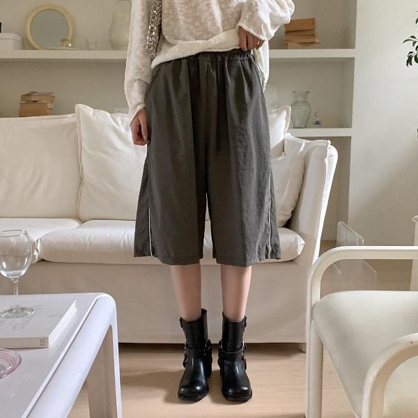 Felt Nylon Bermuda Banding Pants