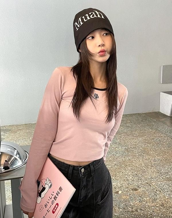 로고스티치 라운드 배색 긴팔티