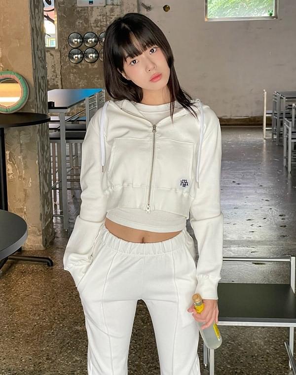 Logostitch crop hoodie