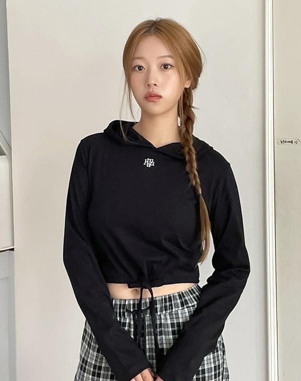 Logostitch string hood long sleeve tee