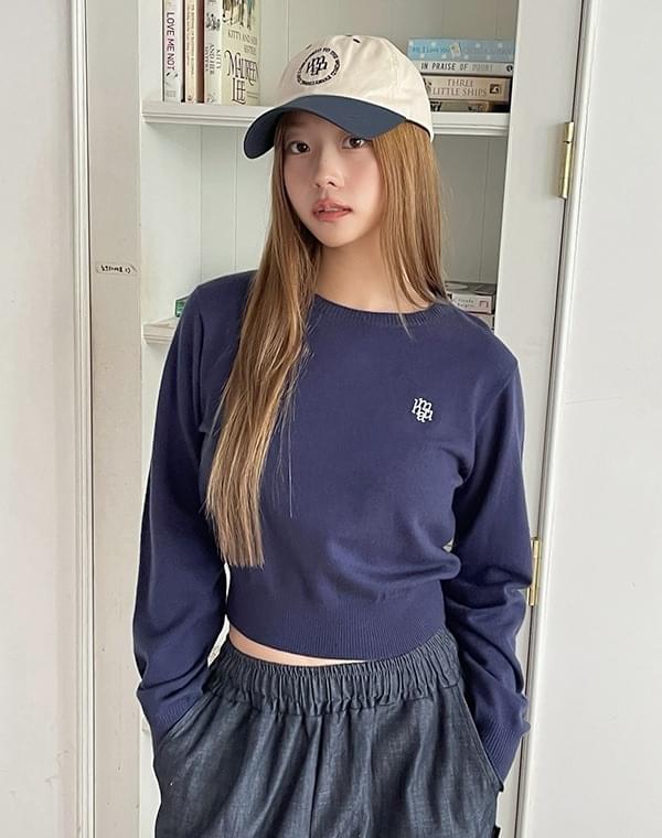 Stitch Logo Basic Knitwear