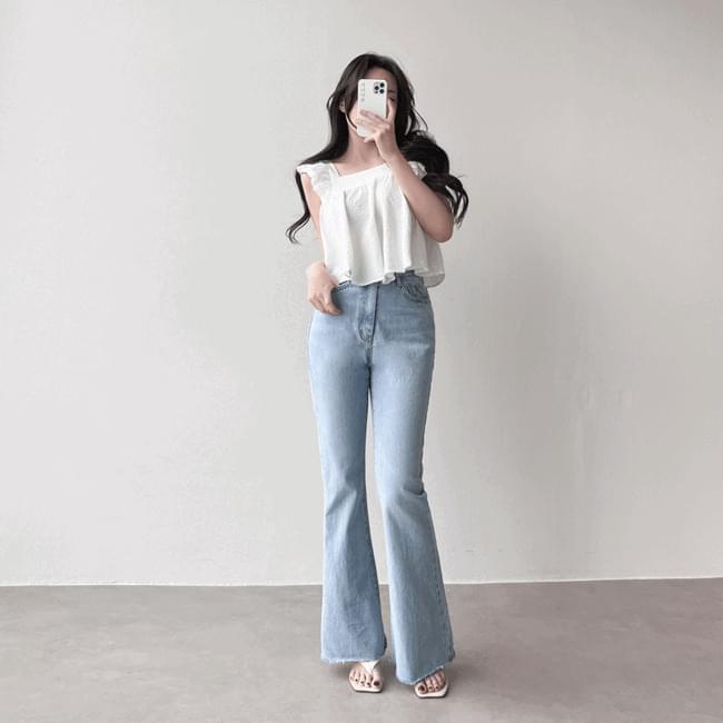 Alphabet high waist Light Blue blue semi Flared denim jeans
