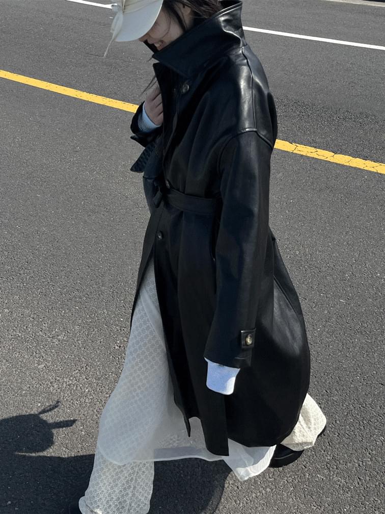 vintage leather coat (summer sale 70%)