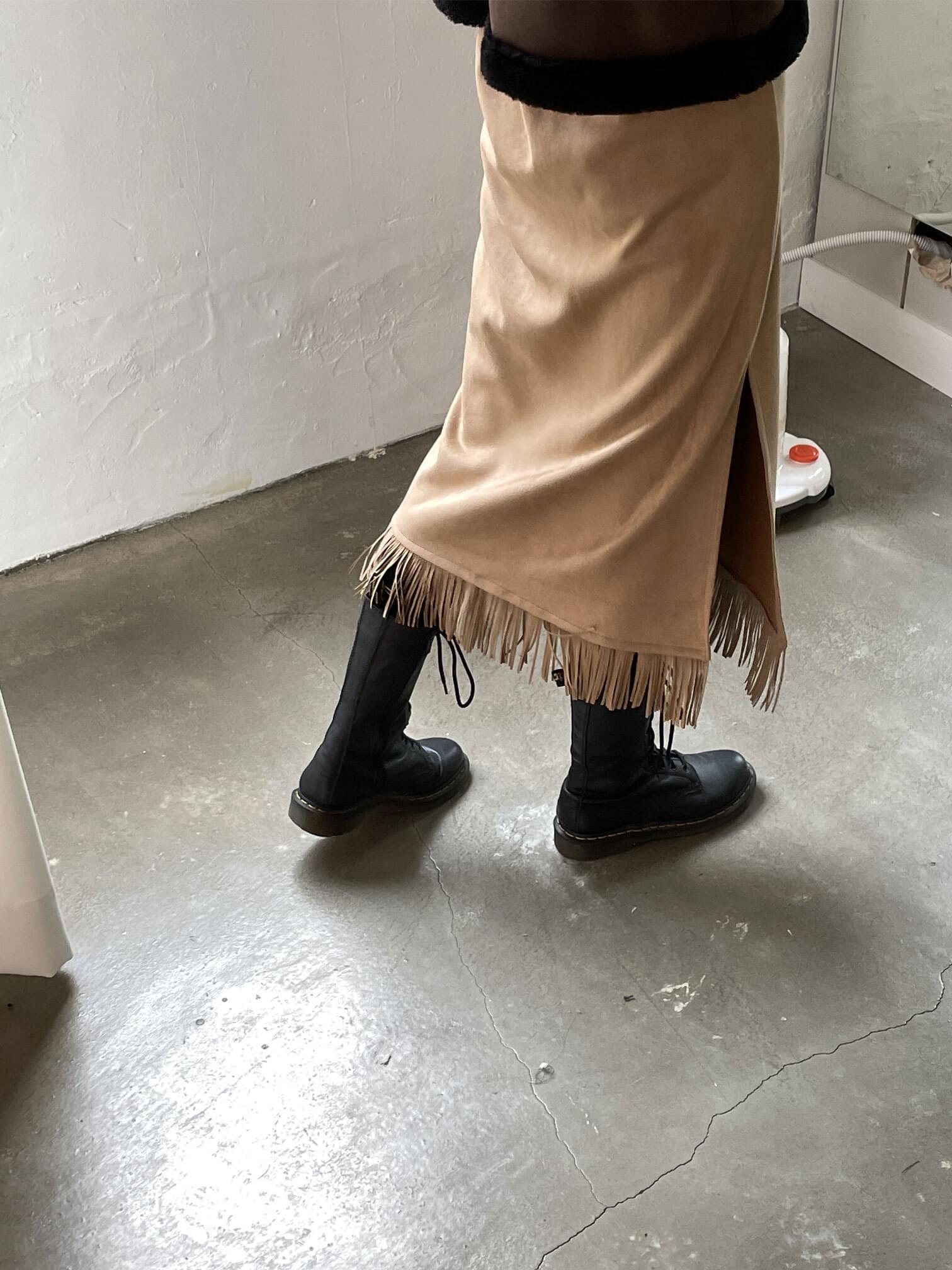 suede tassel long skirt