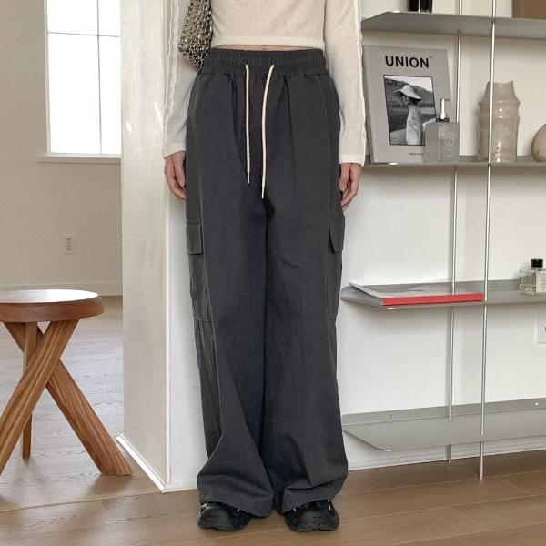 Risual Wide Cargo Banding Pants