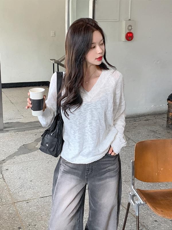 Nellie Summer V-Neck Knitwear 