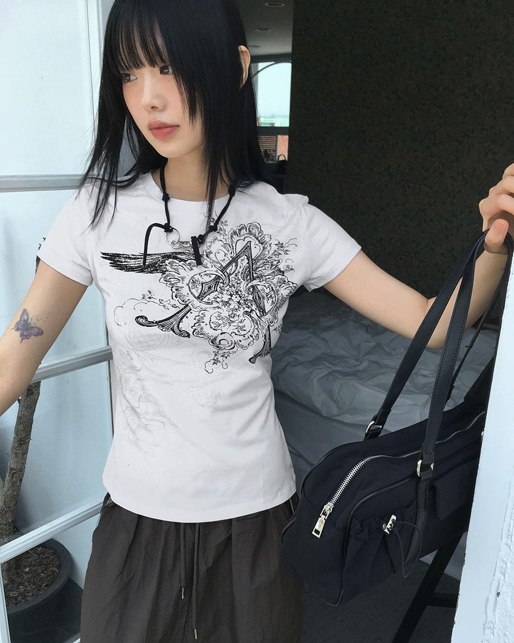 Doodle tattoo printing slim short sleeve t-shirt (Ships Today)