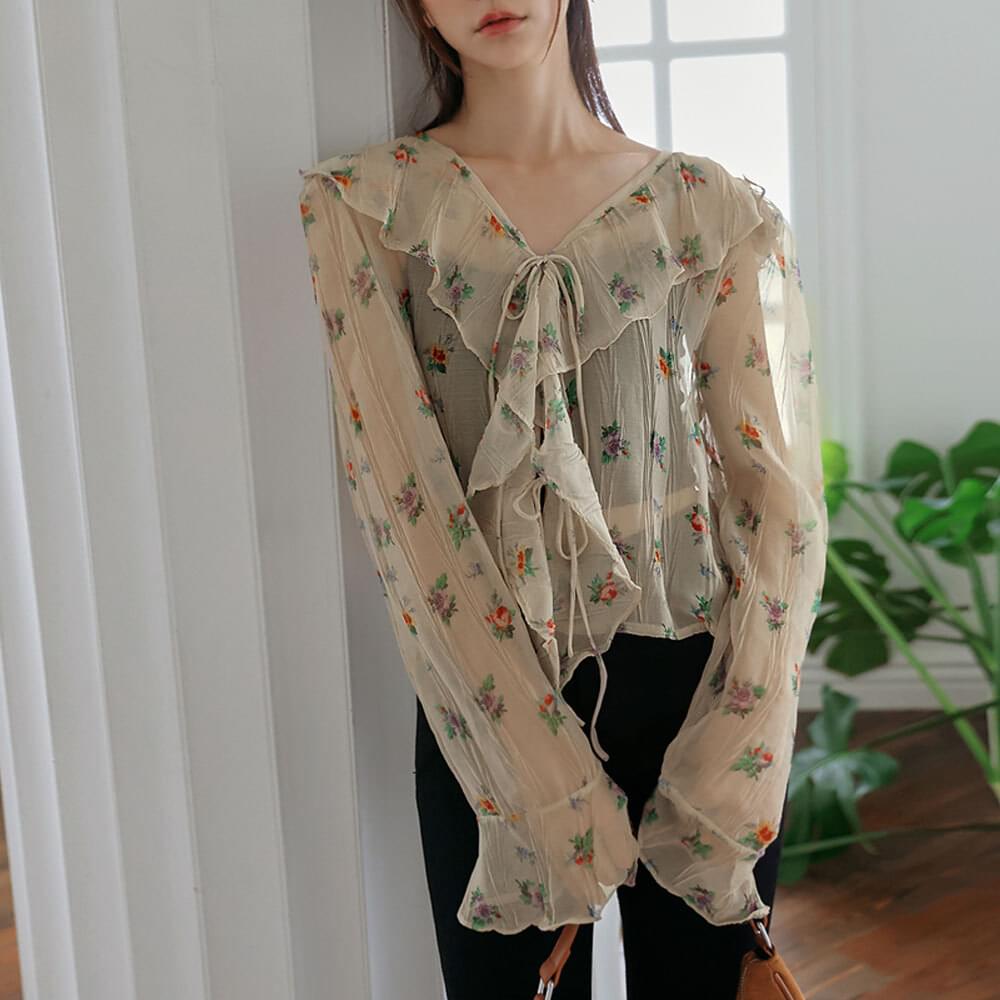 Romande See-through Flower Frill Strap Blouse