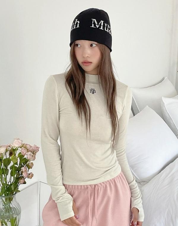 Logostitch wool mock neck warmer