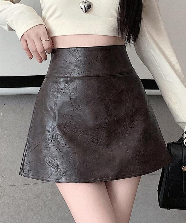 오므 빈티지 레더 A라인 미니 스커트