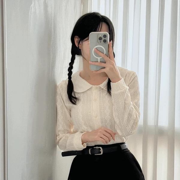 Round collar punching lace long sleeve blouse 3 colors