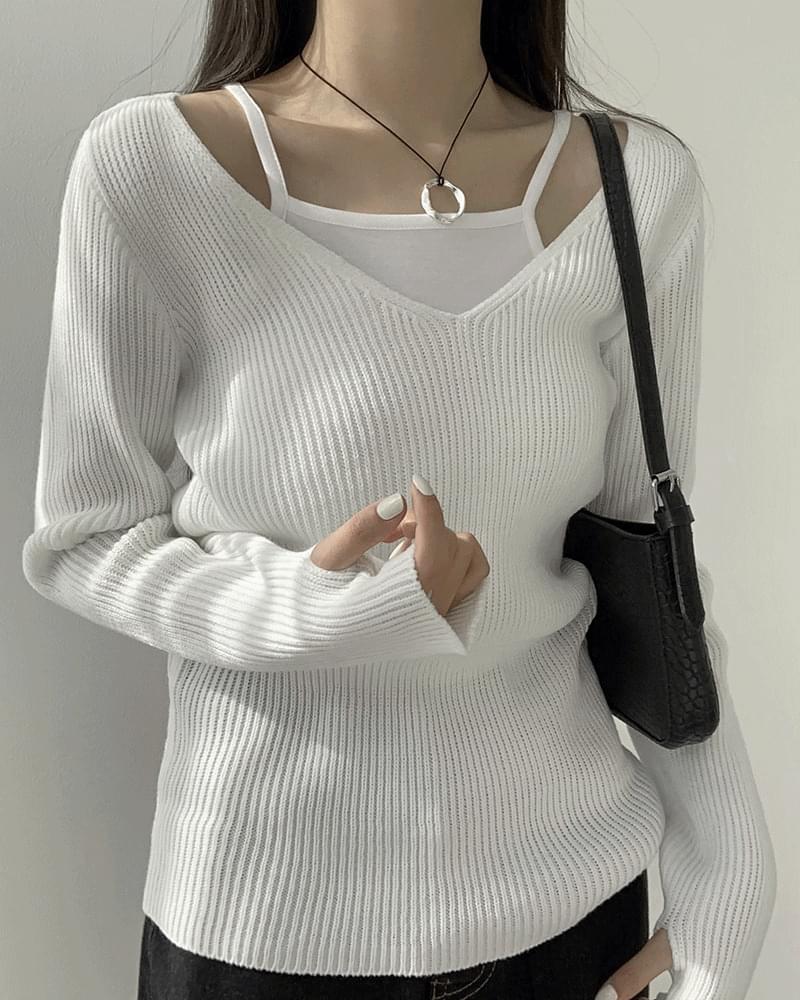 Cramble V-neck warmer knit