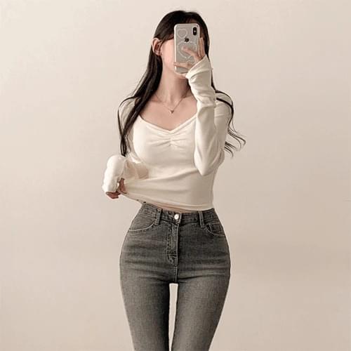 Robini Lip Heart Neck Warmer Crop Long Sleeve T-Shirt