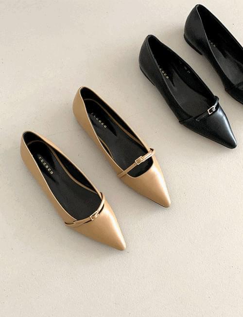 Stiletto flats